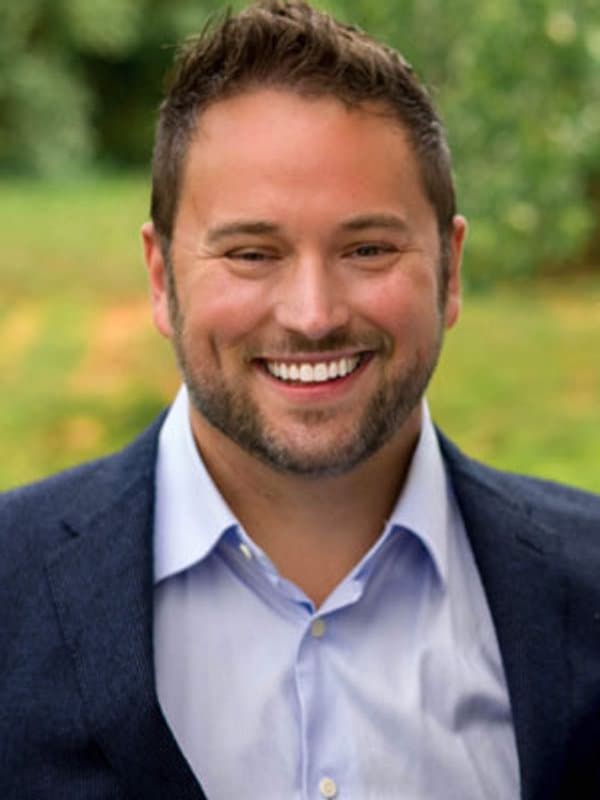 Dr. James Willis, DDS, cosmetic dentist at Lynchburg Dentist